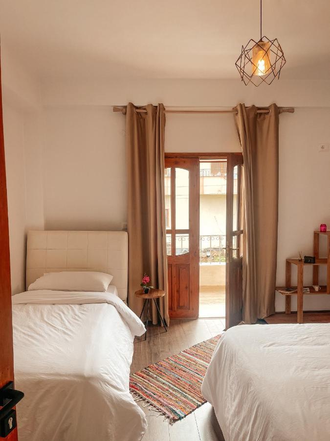 Guesthouse "Shtepia Ime" Përmet Eksteriør billede