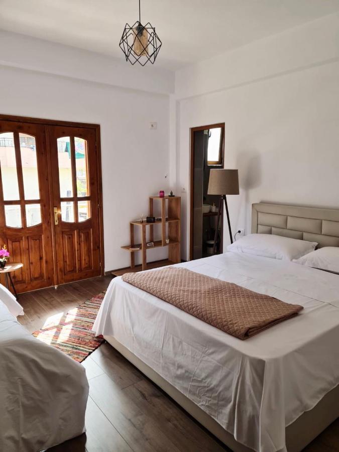 Guesthouse "Shtepia Ime" Përmet Eksteriør billede