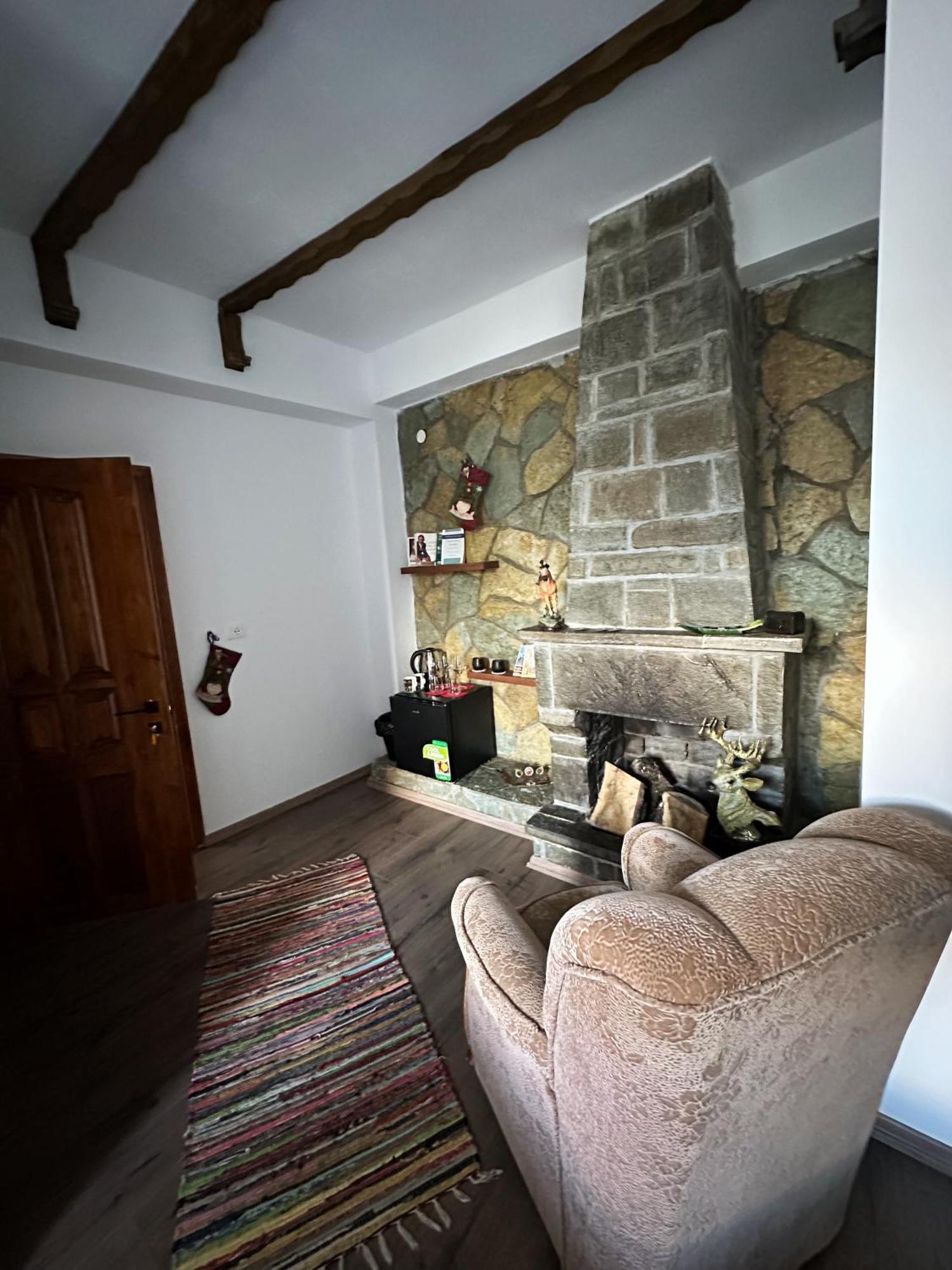 Guesthouse "Shtepia Ime" Përmet Eksteriør billede